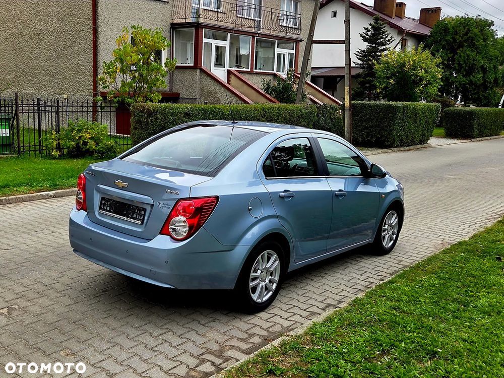 Chevrolet Aveo 1.4 LT - 4
