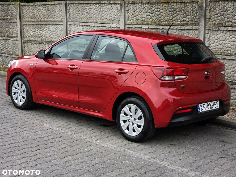 Kia Rio - 7