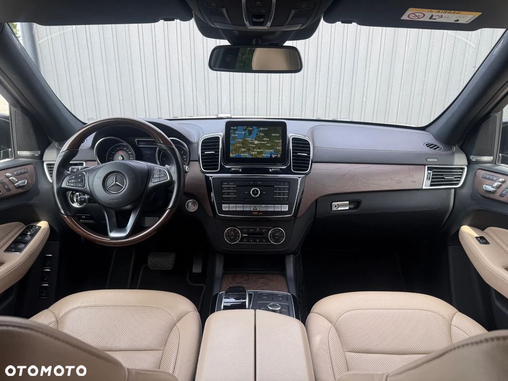 Mercedes-Benz GLS 350 d 4-Matic - 17