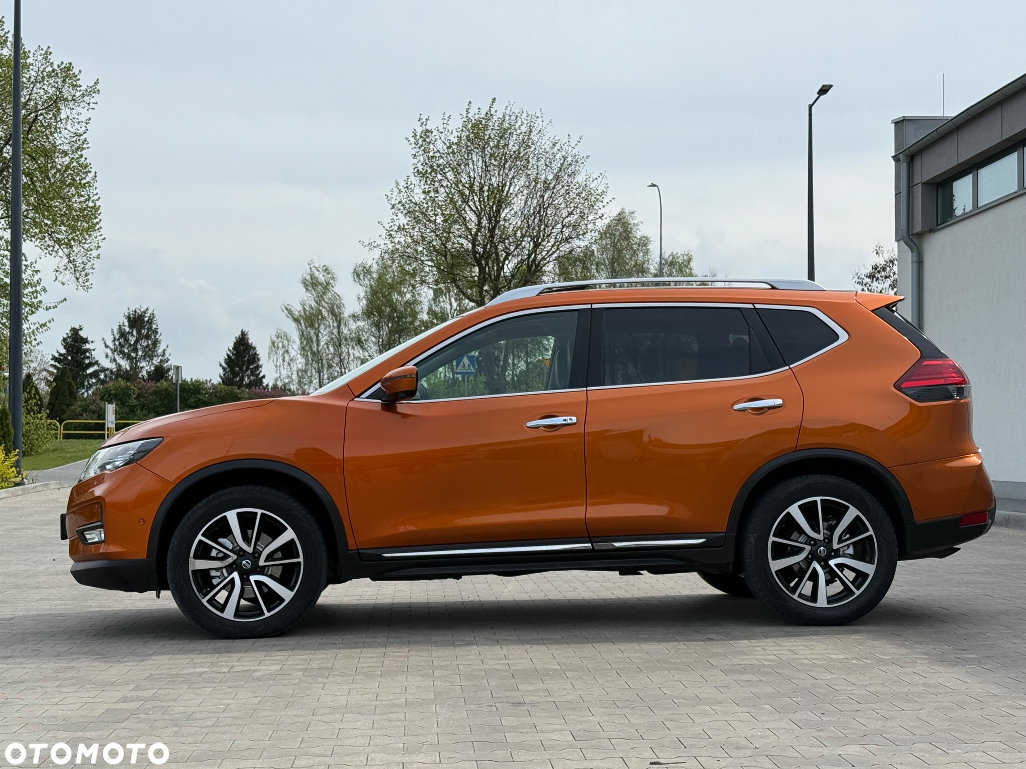 Nissan X-Trail 2.0 dCi Tekna 4WD Xtronic 7os - 34