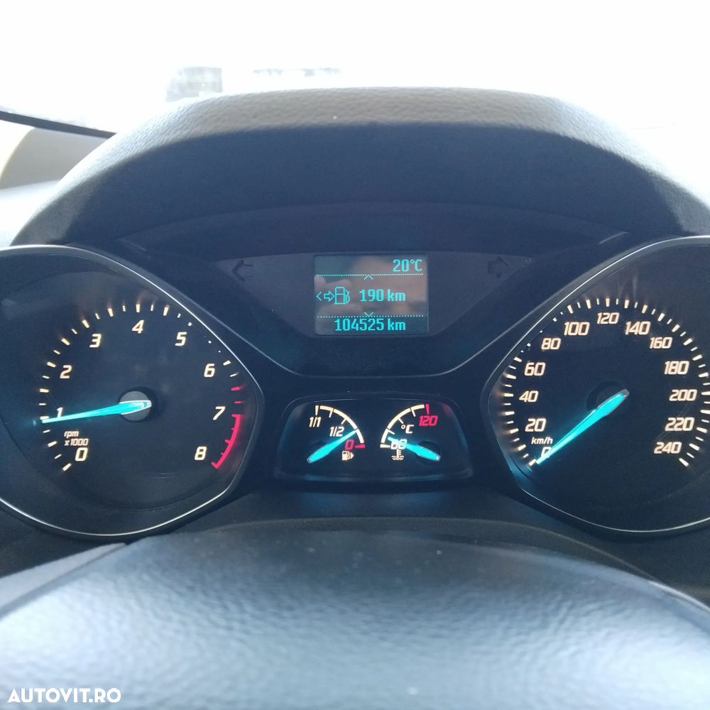 Ford Kuga 1.6 EcoBoost 2x4 Trend - 12
