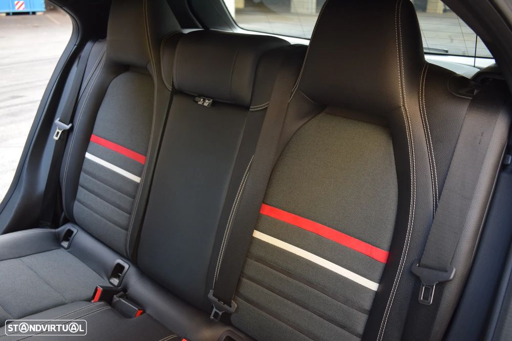 Mercedes-Benz A 180 CDI 7G-DCT Urban - 29