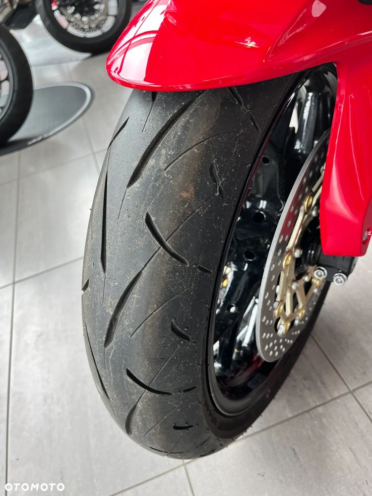 Honda CBR - 13