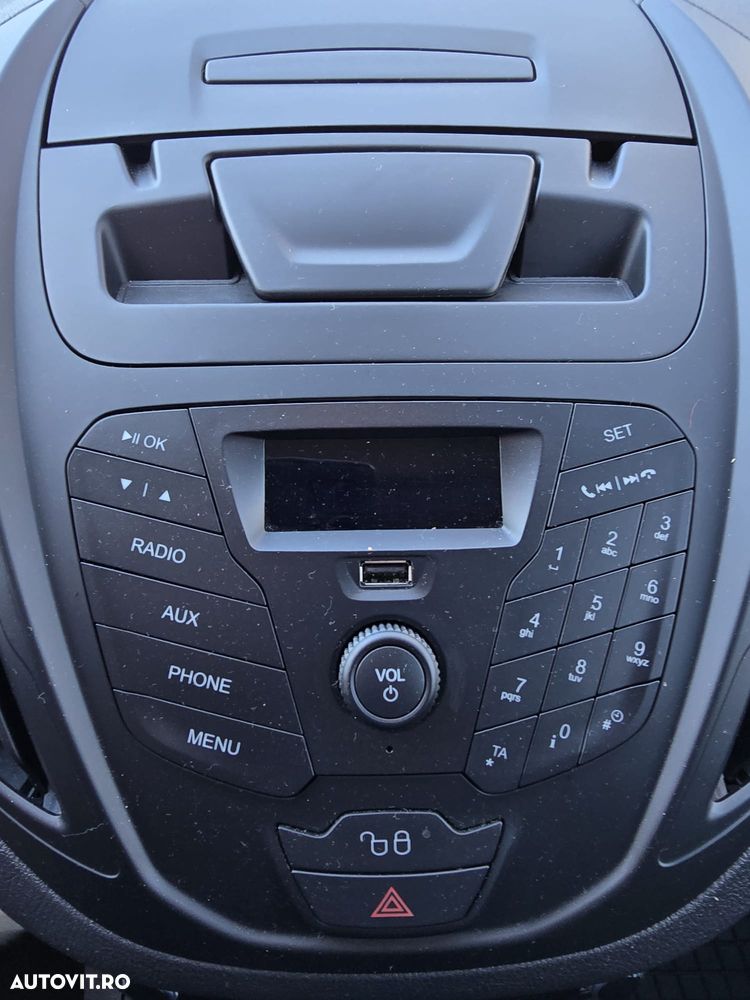 Ford transit courier van - 8