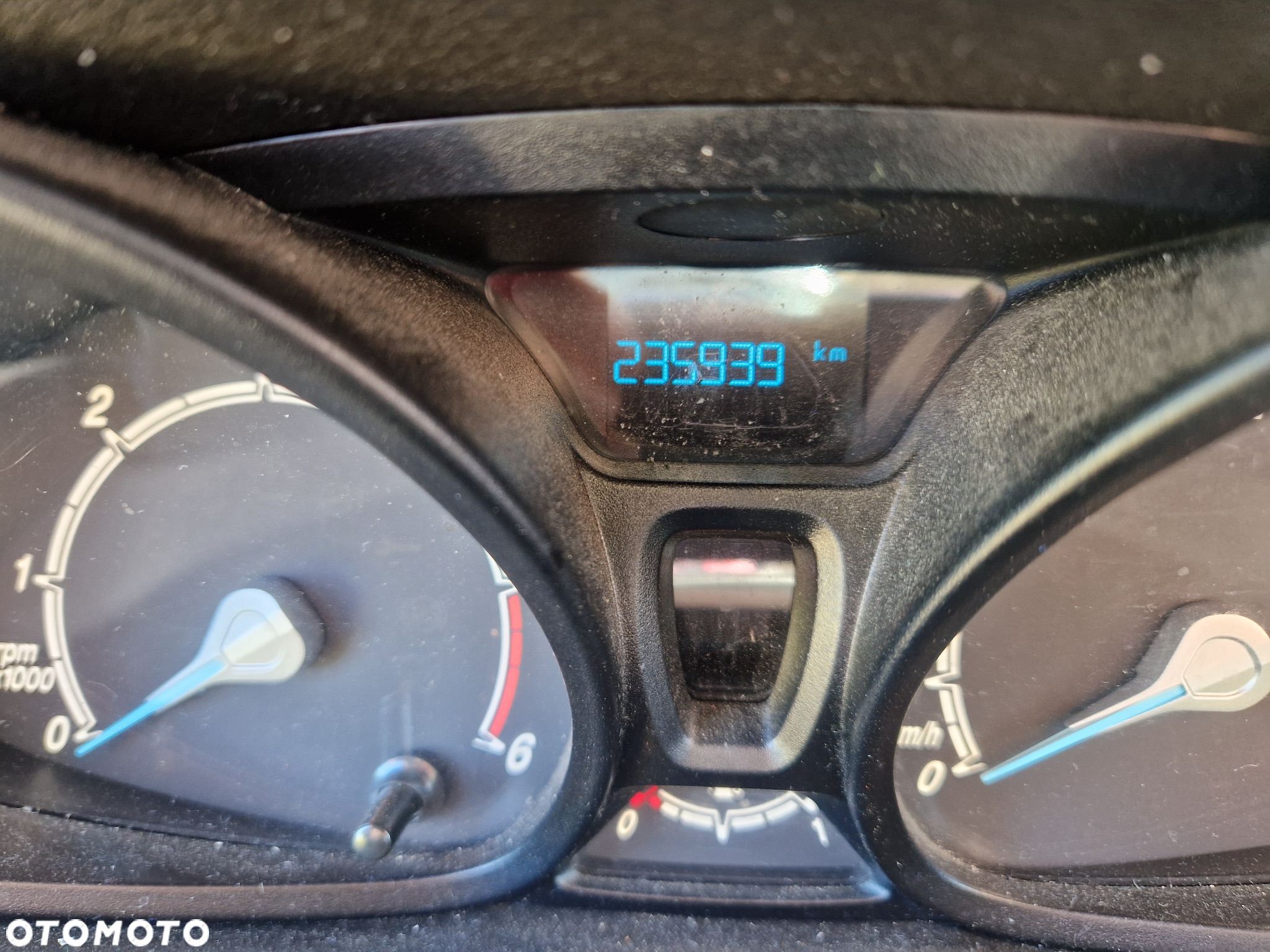 Ford TOURNEO COURIER - 6
