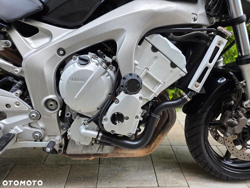 Yamaha FZ6 - 24