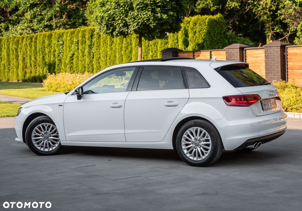 Audi A3 Sportback 2.0 TDI (clean diesel) S line Sportpaket - 26