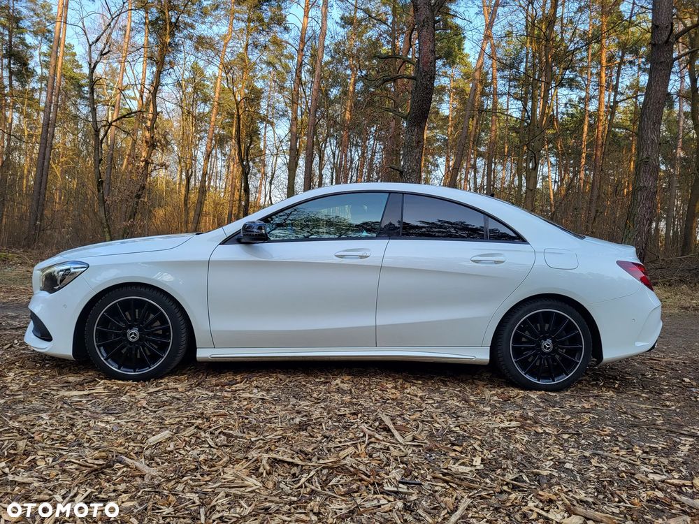 Mercedes-Benz CLA 220 4-Matic AMG Line - 2