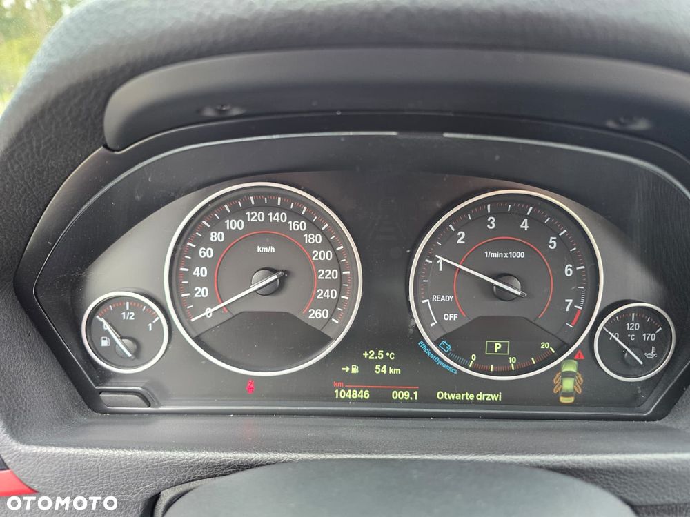 BMW Seria 3 330i Edition M Sport Shadow - 25