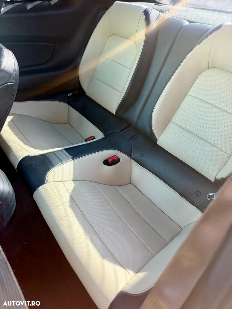 Ford Mustang 2.3 Eco Boost Aut. - 26