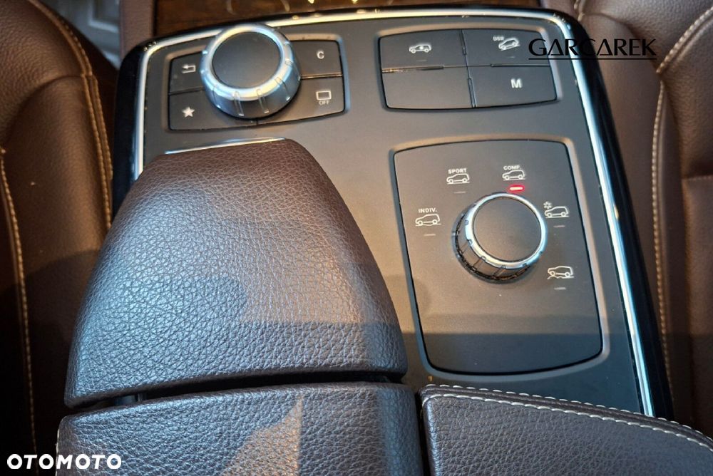 Mercedes-Benz GLS - 17