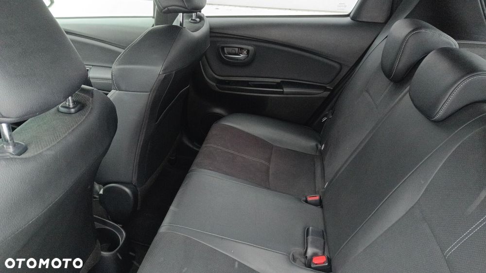 Toyota Yaris - 13