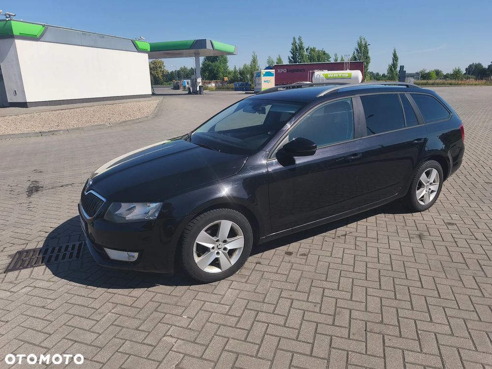 Skoda Octavia 2.0 TDI Ambition DSG - 2