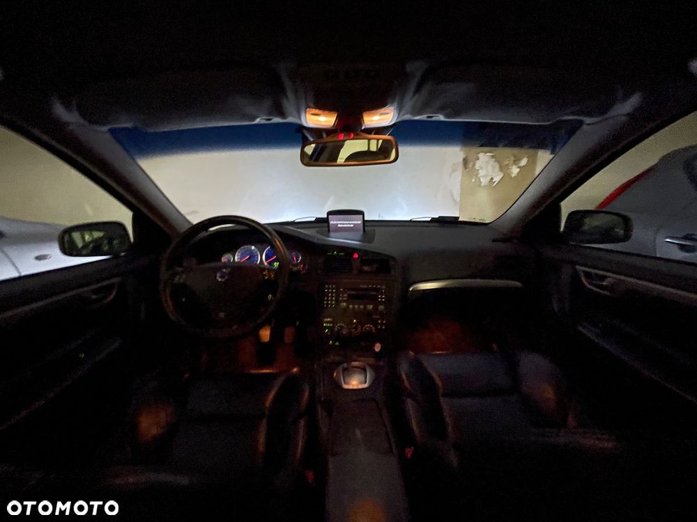 Volvo V70 2.5 R - 7