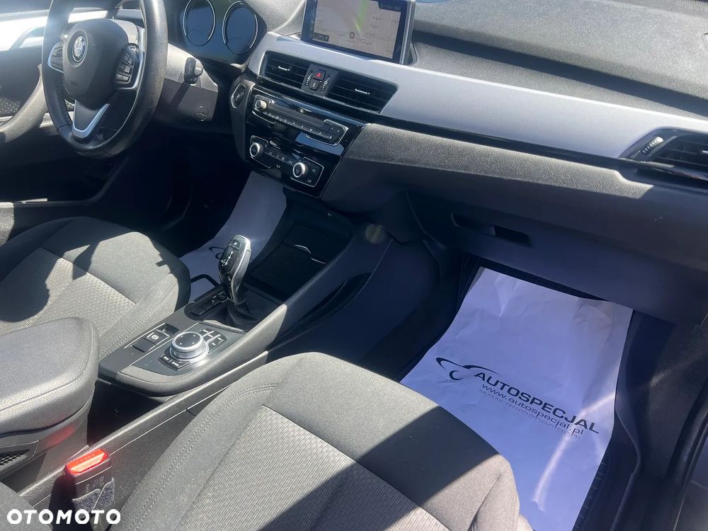 BMW X1 sDrive16d - 13