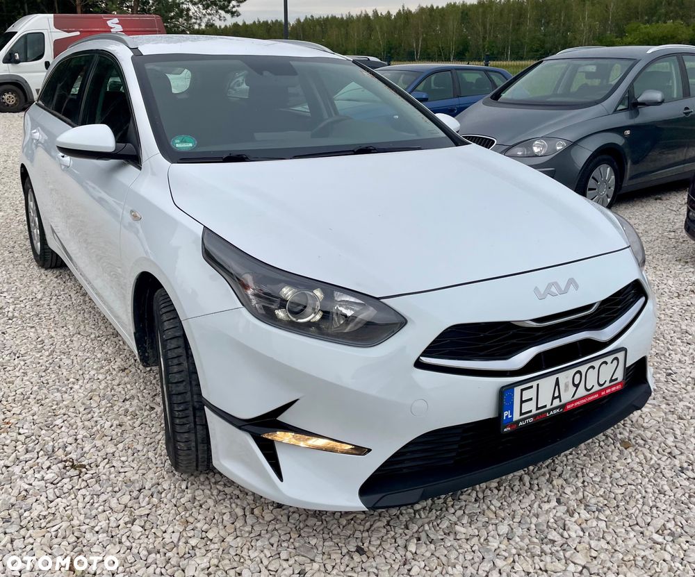 Kia Ceed 1.6 CRDi (48V Mild-Hybrid) Platinum - 3