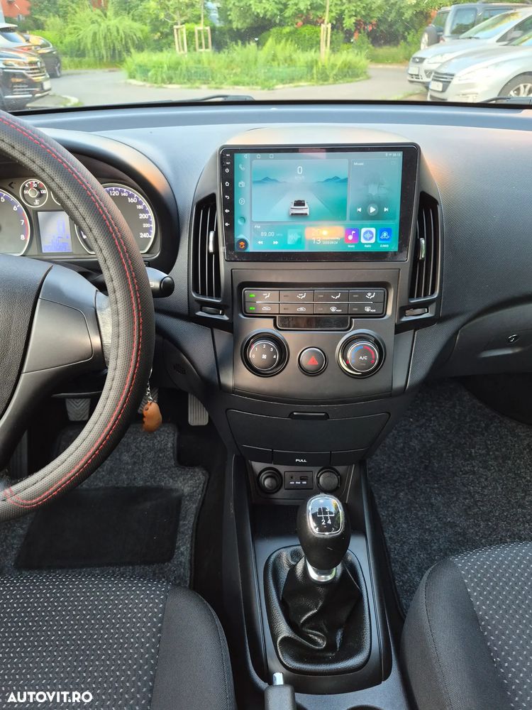 Hyundai i30 1.4 DOHC GL Comfort E - 7
