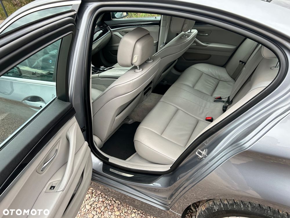 BMW Seria 5 520d - 17