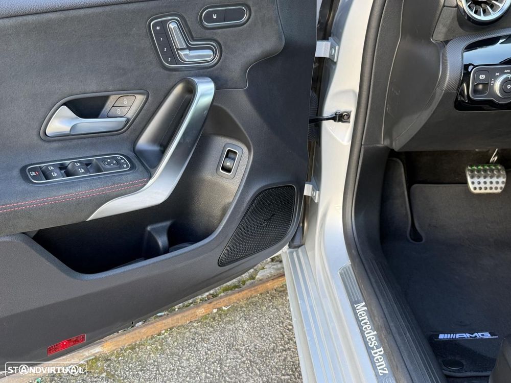 Mercedes-Benz A 250 e AMG Line - 23