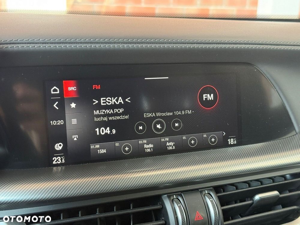 Alfa Romeo Stelvio - 23