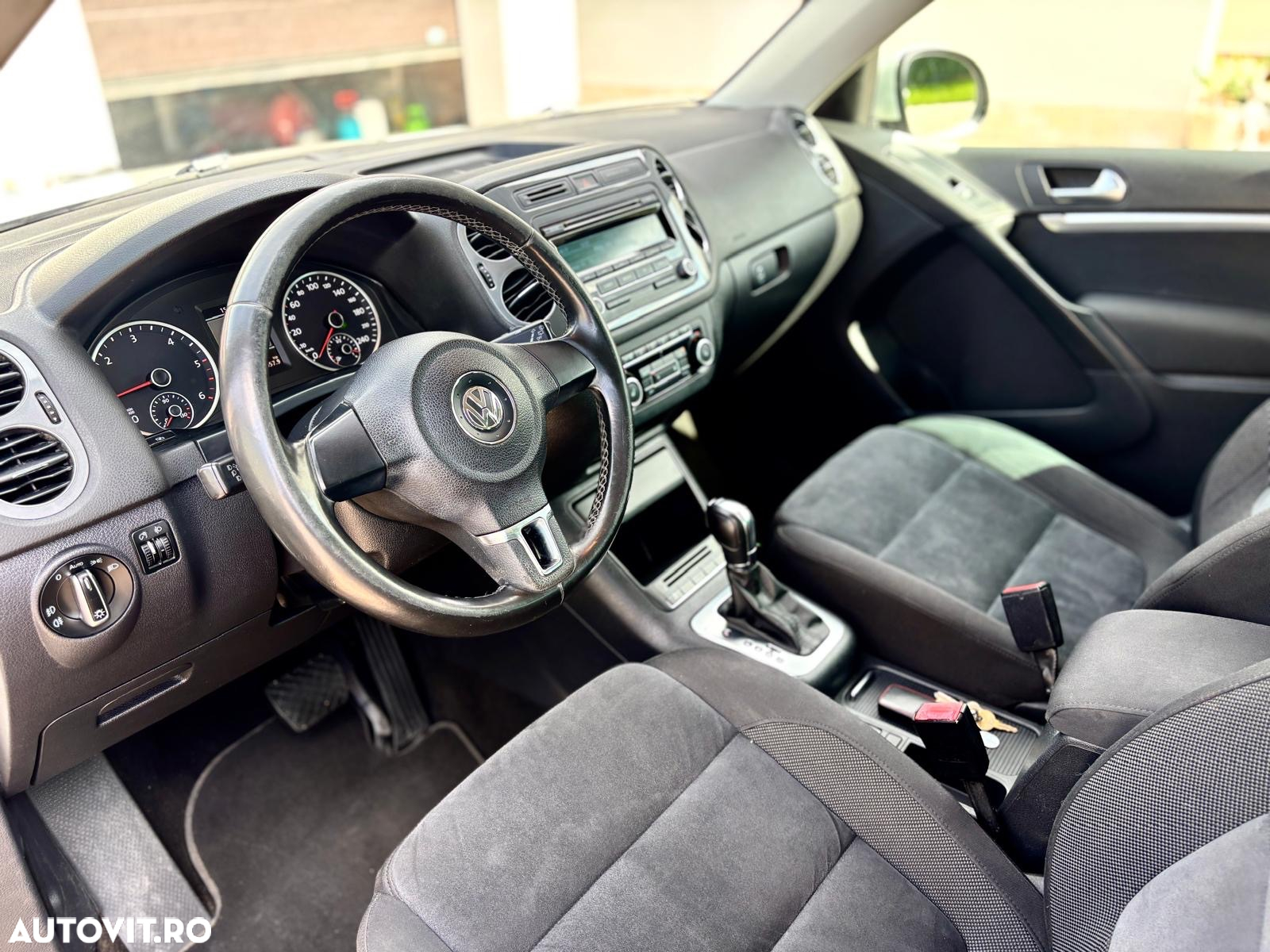 Volkswagen Tiguan 2.0 TDI 4Motion DSG Sport & Style - 11