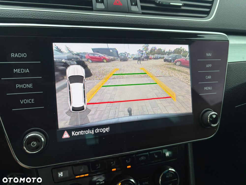 Skoda Superb 2.0 TDI Sportline DSG - 16