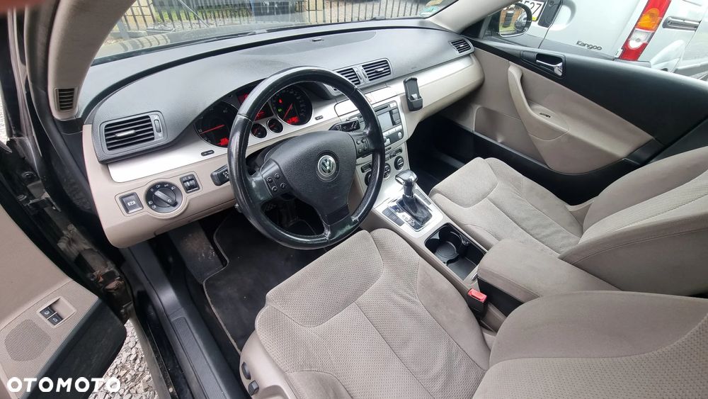 Volkswagen Passat Variant 2.0 TDI DPF DSG Comfortline - 9
