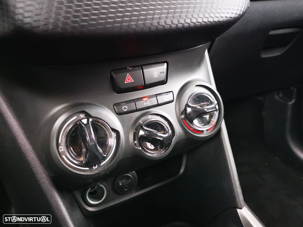 Peugeot 2008 1.6 BlueHDi Style - 15