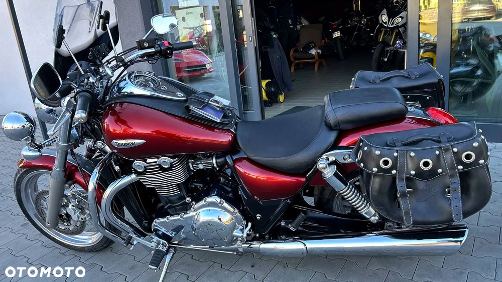 Triumph Thunderbird - 11