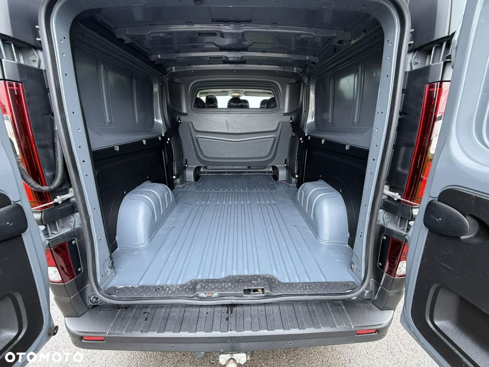Renault Trafic - 17