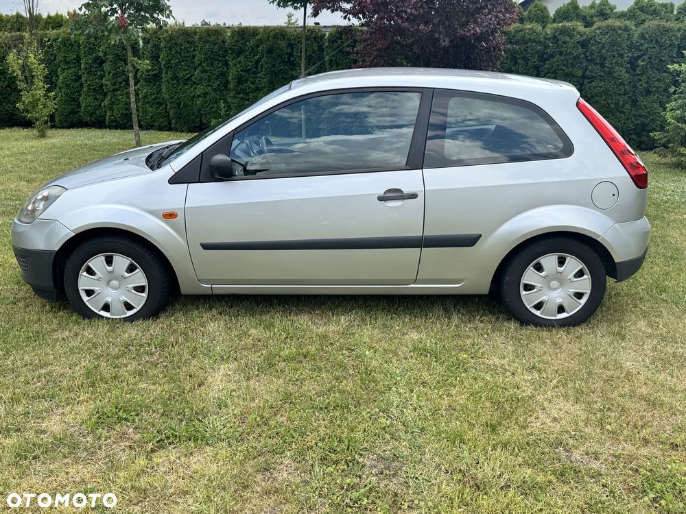 Ford Fiesta - 6