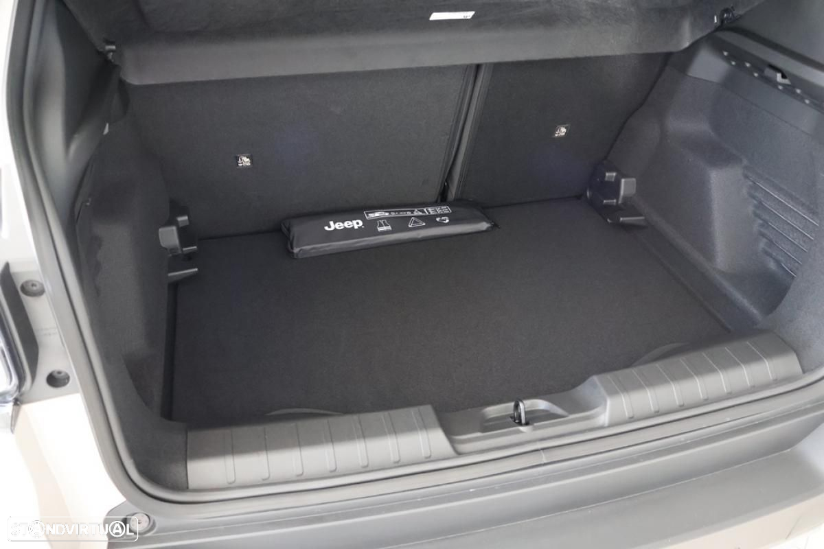 Jeep Avenger 1.2 GSE T3 Altitude - 14