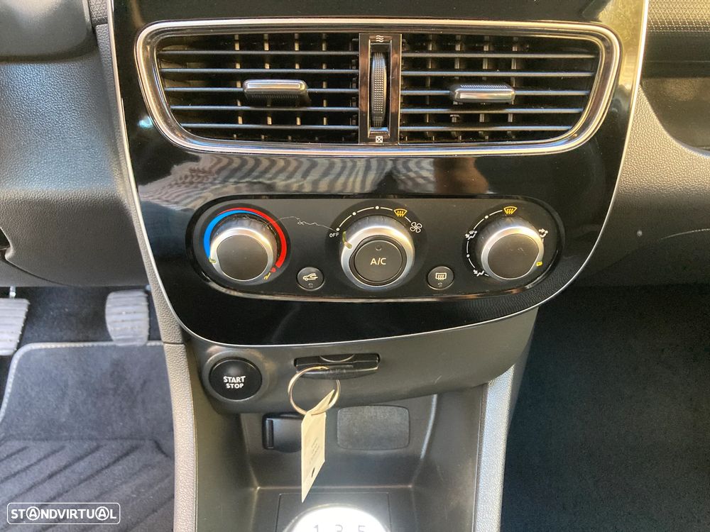 Renault Clio Sport Tourer Energy TCe 90 Start & Stop Dynamique - 23