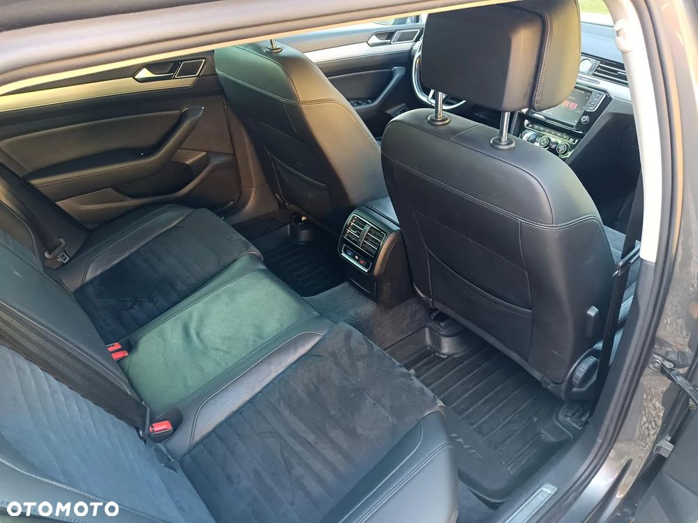 Volkswagen Passat 2.0 TDI BMT Highline DSG - 30