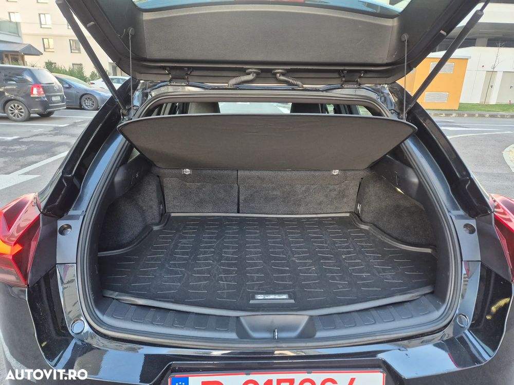 Lexus UX 250h Business Edition - 22