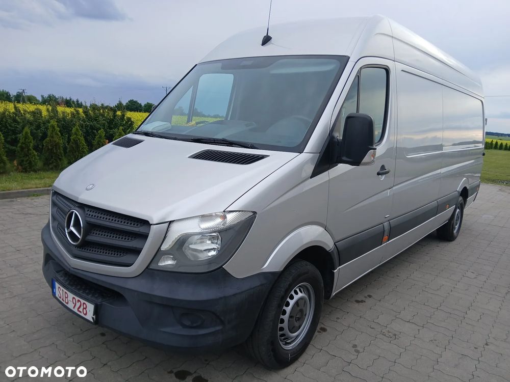 Mercedes-Benz Sprinter - 1