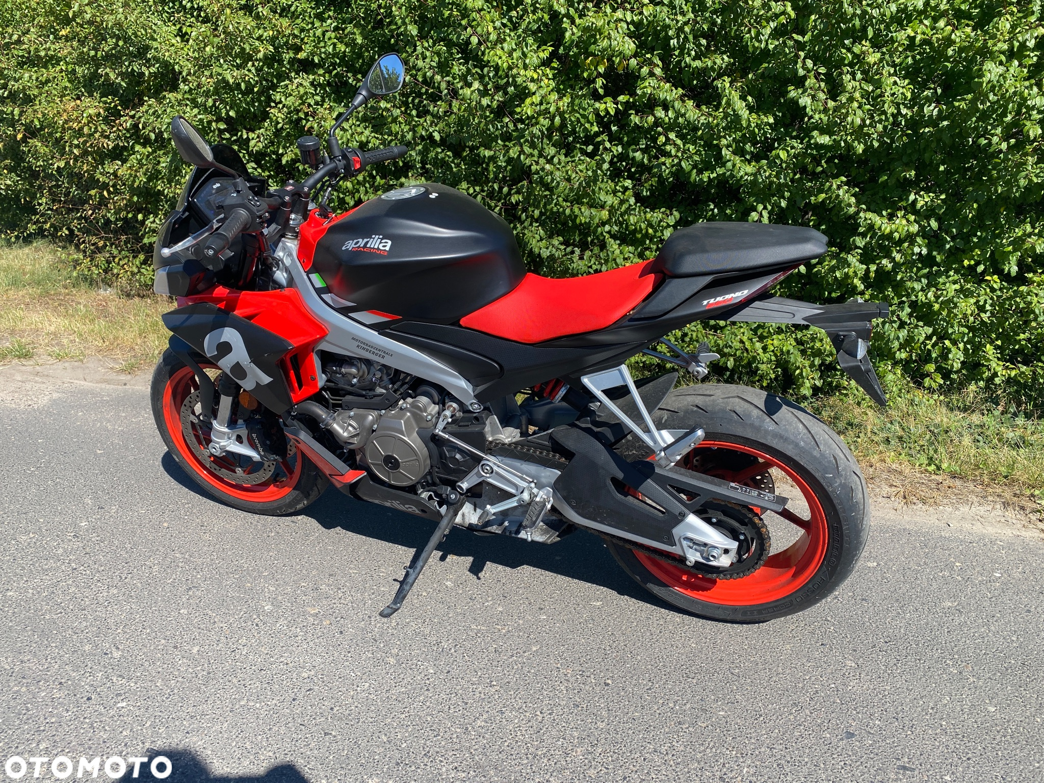 Aprilia Tuono - 8