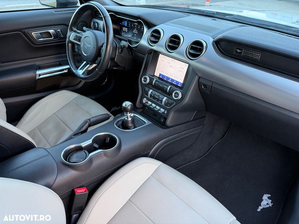 Ford Mustang 2.3 EcoBoost - 29