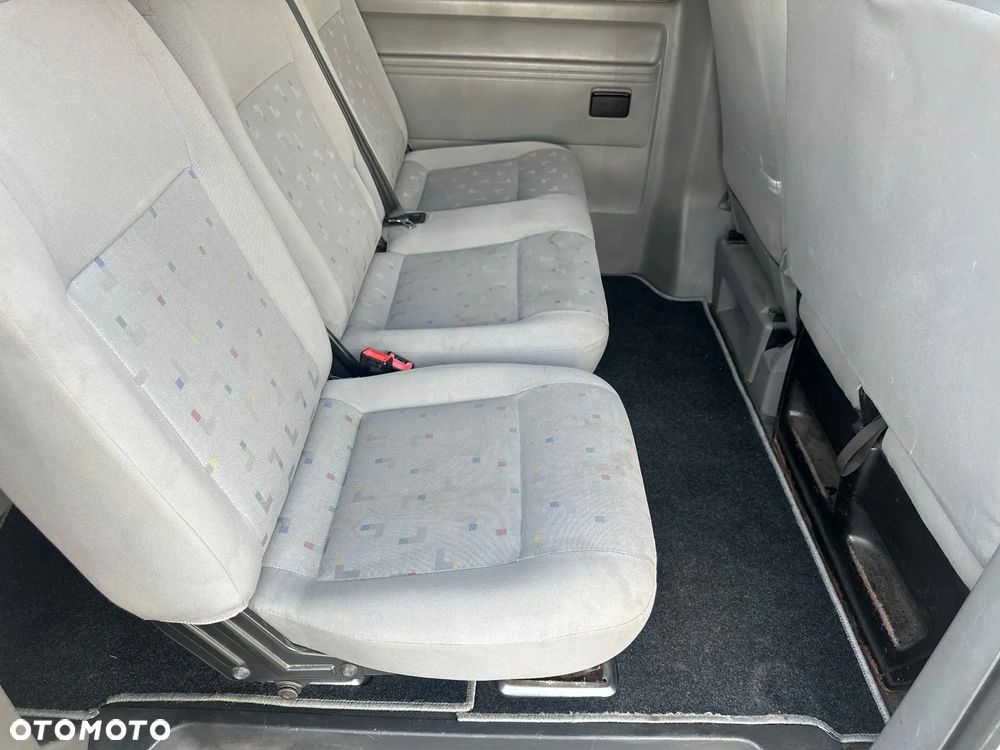 Volkswagen Transporter - 17