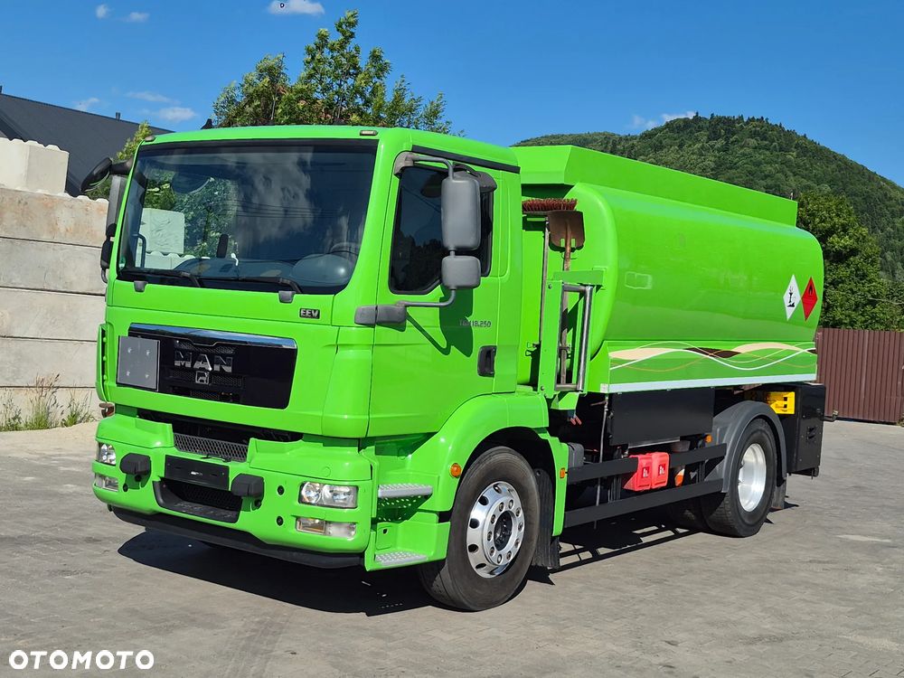 MAN AUTOCYSTERNA MAN TGM18250 - 6