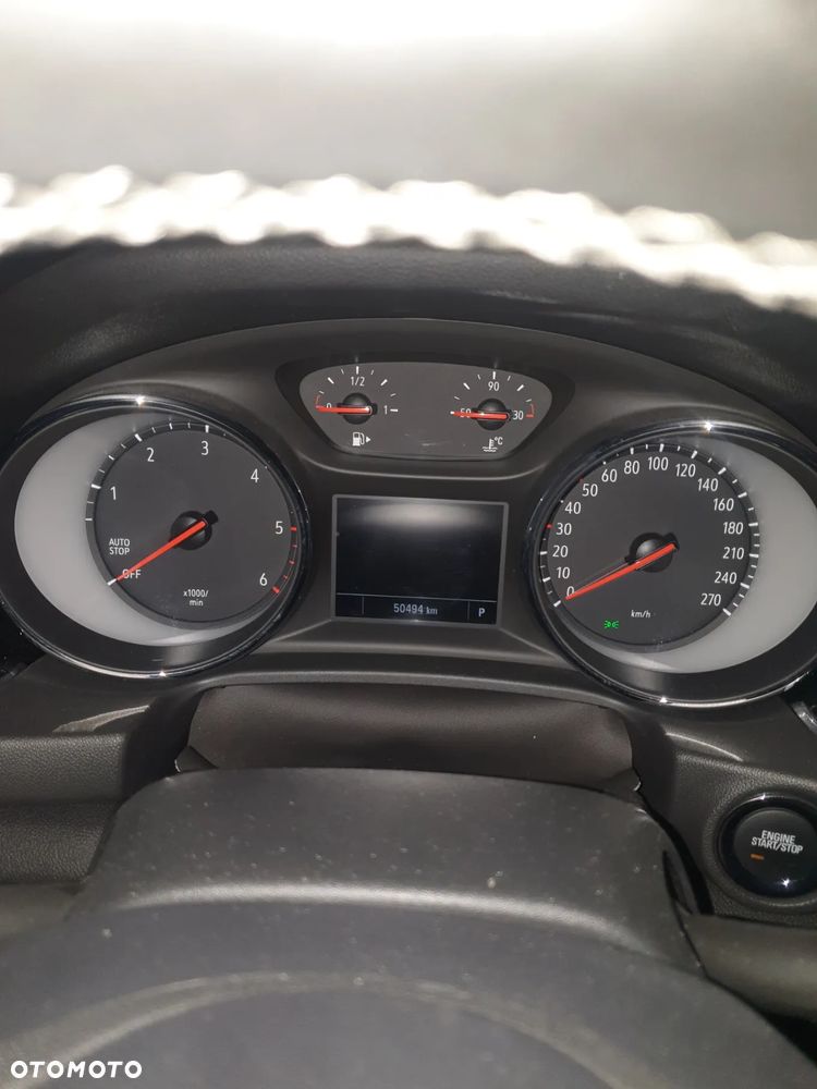 Opel Insignia - 10
