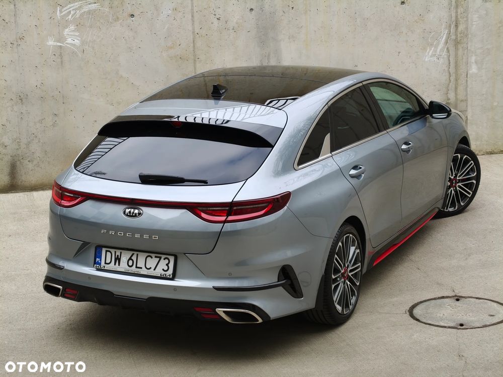 Kia ProCeed - 13