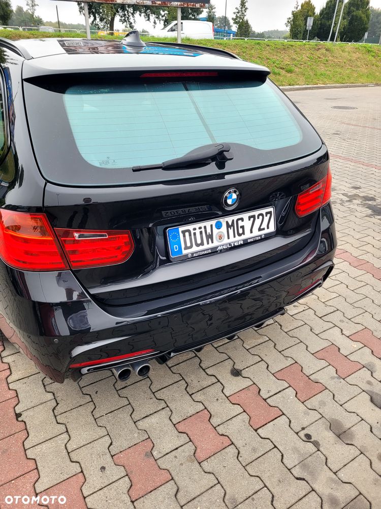 BMW Seria 3 330d xDrive - 12