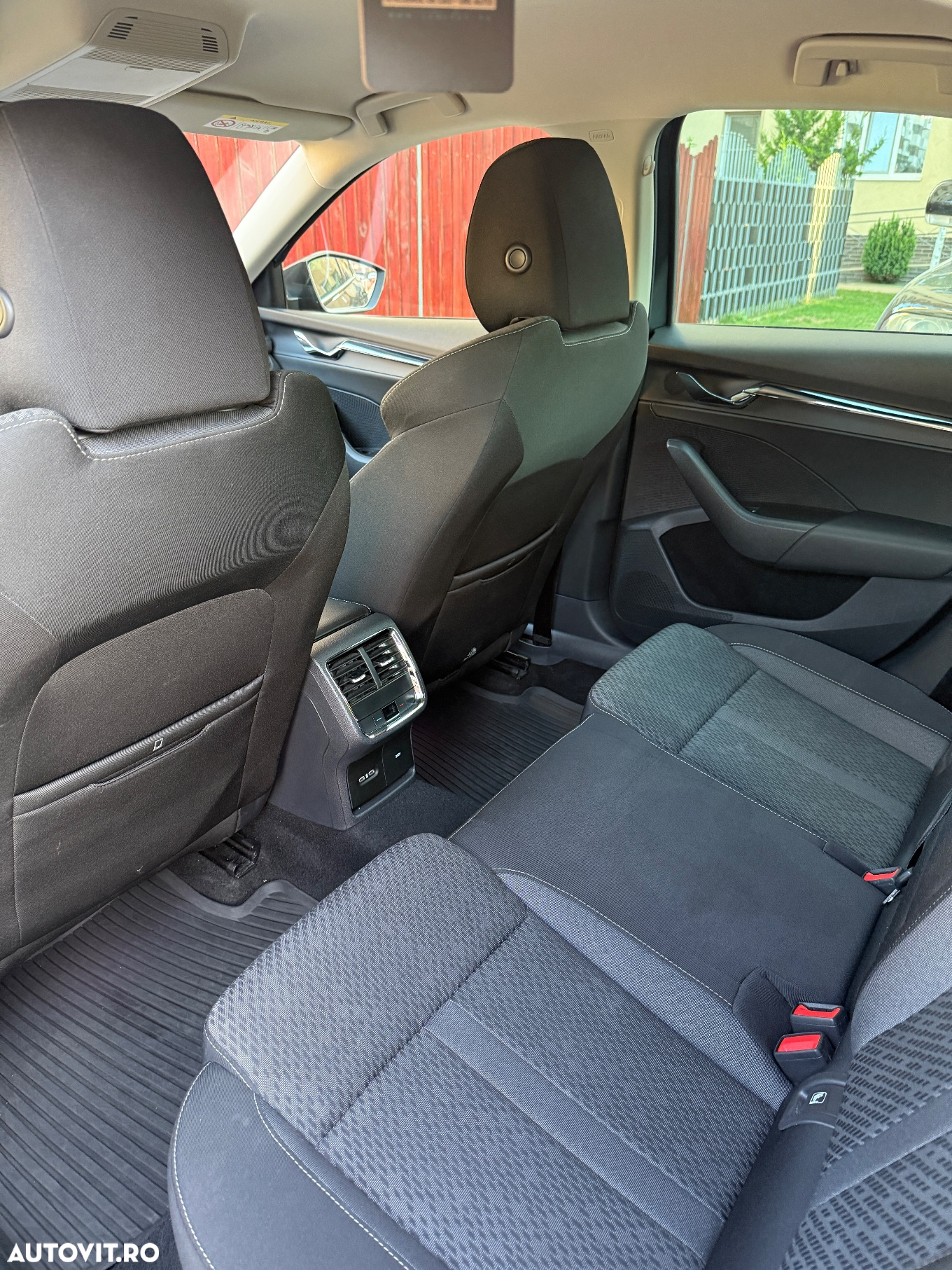 Skoda Octavia 2.0 TDI DSG Style - 11
