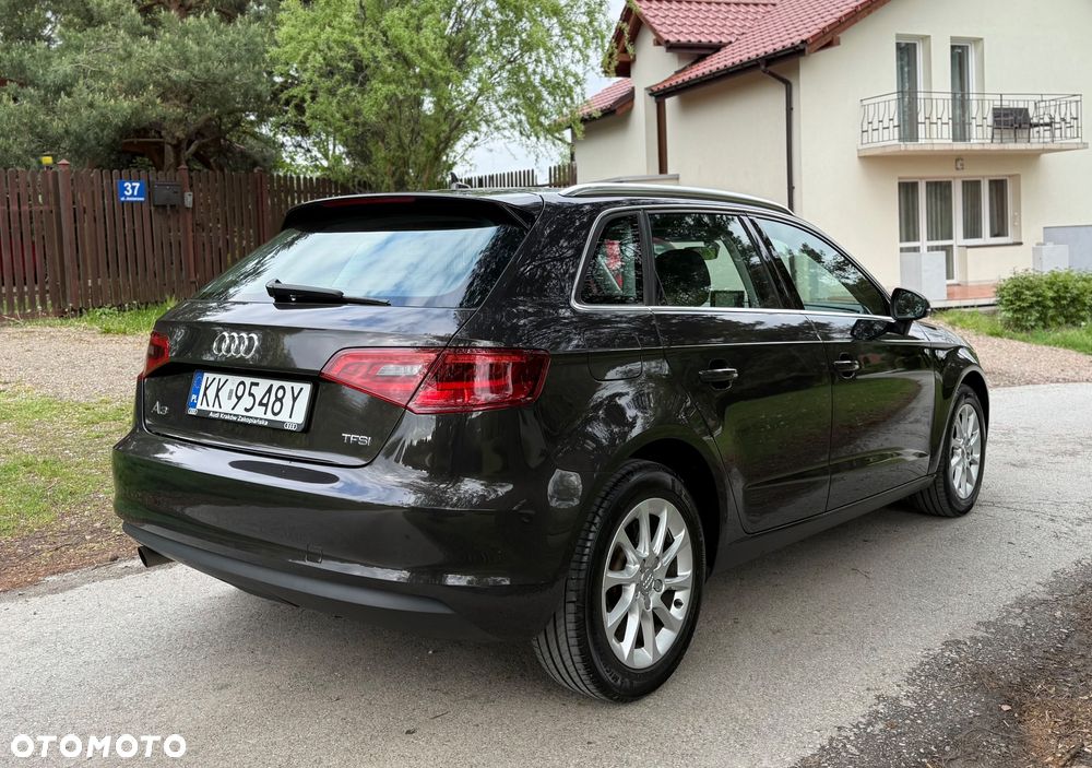Audi A3 Sportback 1.2 TFSI Attraction S tronic - 8