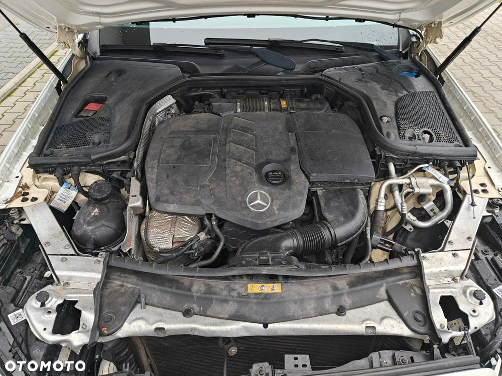 Mercedes-Benz Klasa E - 19