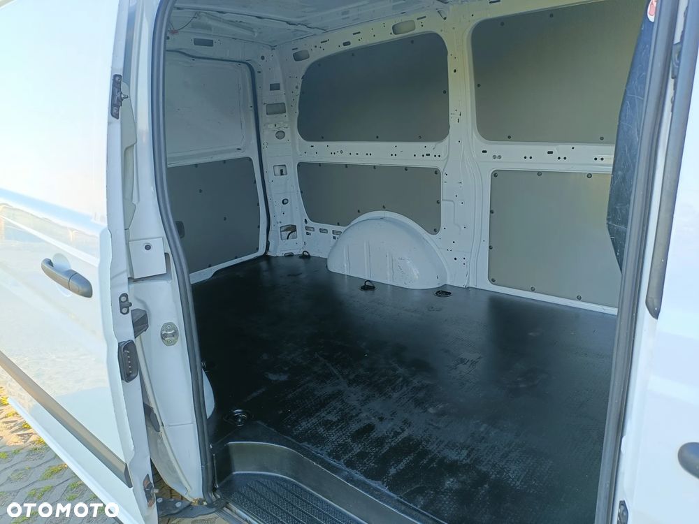 Mercedes-Benz Vito - 16