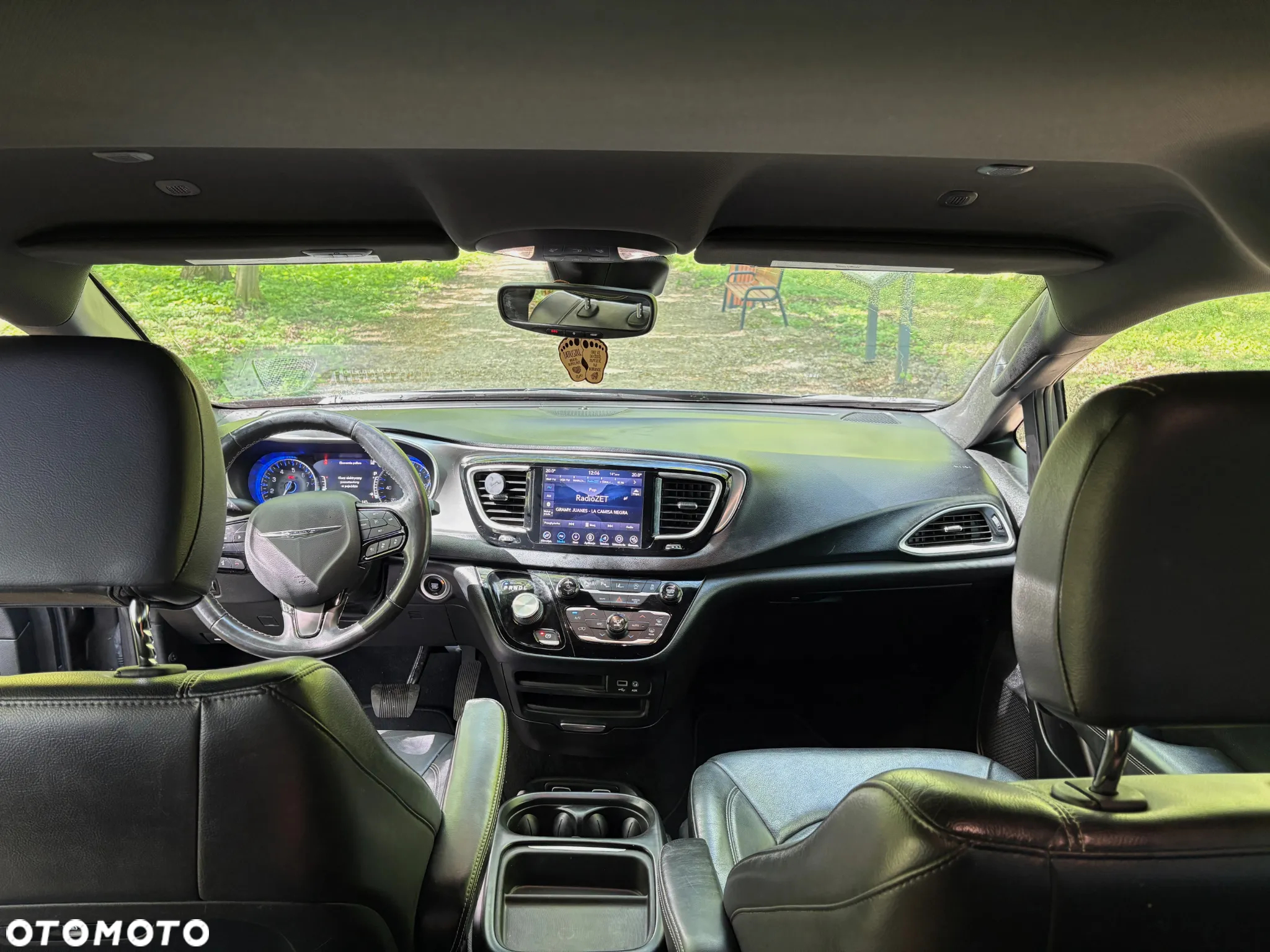 Chrysler Pacifica - 14