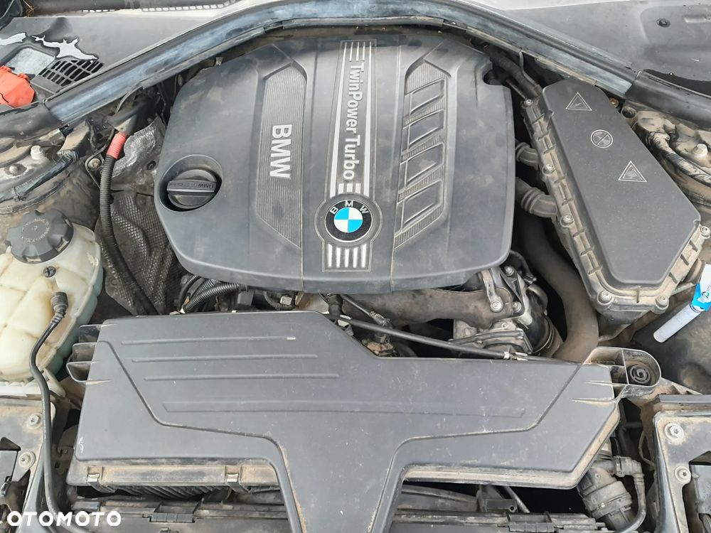 BMW Seria 3 320d - 10