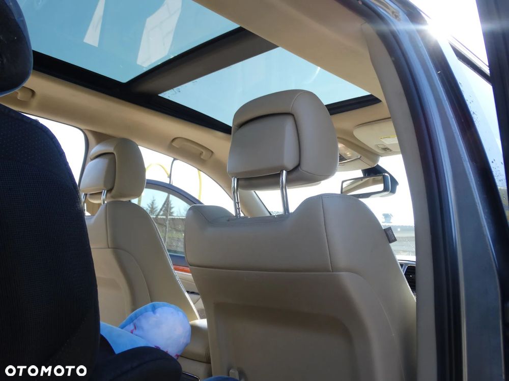 Jeep Grand Cherokee - 20